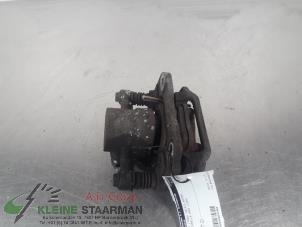 Used Rear brake calliper, right Toyota Corolla Verso (R10/11) 2.2 D-4D 16V Cat Clean Power Price on request offered by Kleine Staarman B.V. Autodemontage