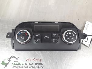 Używane Panel sterowania nagrzewnicy Suzuki SX4 (EY/GY) 1.6 16V 4x2 Cena na żądanie oferowane przez Kleine Staarman B.V. Autodemontage