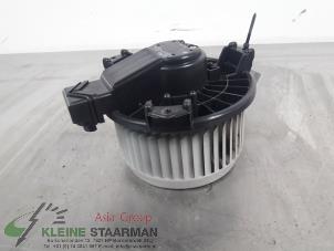 Used Heating and ventilation fan motor Suzuki SX4 (EY/GY) 1.6 16V 4x2 Price on request offered by Kleine Staarman B.V. Autodemontage