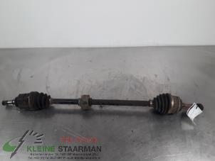 Used Front drive shaft, right Toyota Corolla Wagon (E12) 1.4 16V VVT-i Price € 35,00 Margin scheme offered by Kleine Staarman B.V. Autodemontage