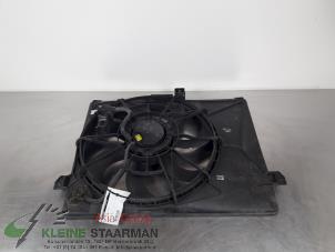 Used Cooling fan housing Kia Carens III (FG) 2.0i CVVT 16V Price € 35,00 Margin scheme offered by Kleine Staarman B.V. Autodemontage