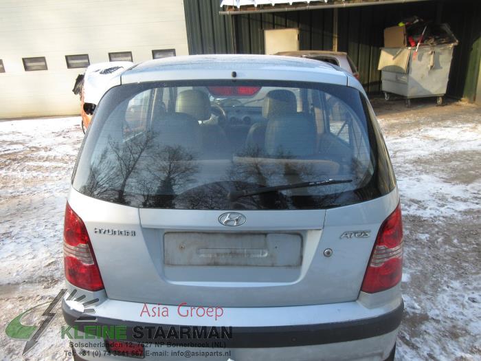 Poignée hayon d'un Hyundai Atos 1.1 12V Prime 2007
