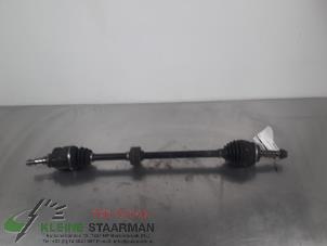 Used Front drive shaft, right Toyota Corolla Verso (R10/11) 1.6 16V VVT-i Price € 35,00 Margin scheme offered by Kleine Staarman B.V. Autodemontage