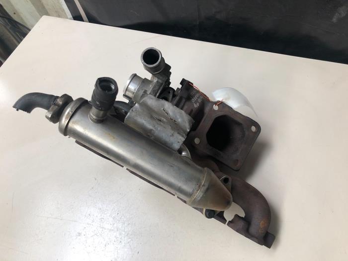 Usagé Turbo Ford Mondeo III 2.0 TDCi 115 16V Prix € 36,30 Prix TTC proposé par Autosloperij de Turk