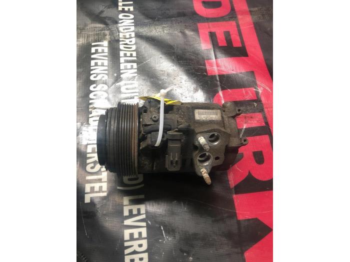 Usagé Pompe clim Chrysler 300 C 3.0 CRD V6 24V Prix € 108,90 Prix TTC proposé par Autosloperij de Turk