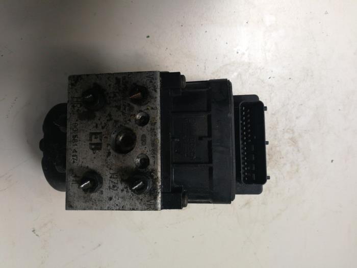 Begagnade ABS-pump Opel Astra G (F67) 1.6 16V Pris € 54,45 Inklusive moms erbjuds av Autosloperij de Turk