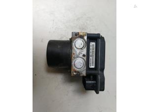 Begagnade ABS-pump Volkswagen Fox (5Z) 1.4 16V Pris € 82,28 Inklusive moms erbjuds av Autosloperij de Turk