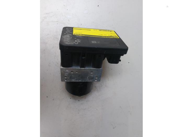 Begagnade ABS-pump Opel Astra Pris € 54,45 Inklusive moms erbjuds av Autosloperij de Turk