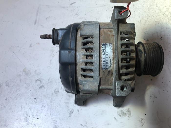 Begagnade Dynamo Chrysler Voyager/Grand Voyager (RG/RS) 2.5 CRD 16V Pris € 54,45 Inklusive moms erbjuds av Autosloperij de Turk