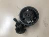 Power steering pump from a BMW 3 serie (E46/2), 1998 / 2006 318 Ci 16V, Compartment, 2-dr, Petrol, 1.995cc, 105kW (143pk), RWD, N46B20A, 2003-10 / 2006-07, BX91; BX92 2004