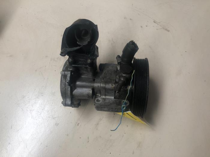 Usagé Pompe de direction BMW 3 serie (E46/2) 320 Ci 24V Prix € 43,56 Prix TTC proposé par Autosloperij de Turk