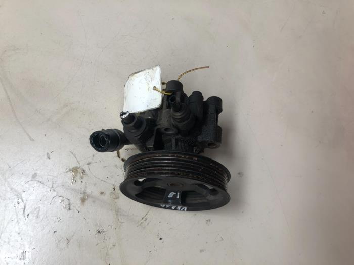 Usagé Pompe de direction Toyota Verso 1.8 16V VVT-i Prix € 82,28 Prix TTC proposé par Autosloperij de Turk