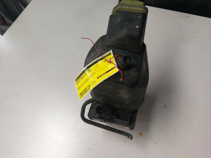 Usagé Pompe de direction Renault Laguna Coupé (DT) 2.0 Turbo 16V GT Prix € 163,35 Prix TTC proposé par Autosloperij de Turk