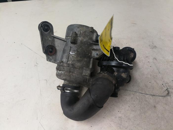 Usagé Pompe à eau BMW 3 serie (E90) 316i 16V Prix € 82,28 Prix TTC proposé par Autosloperij de Turk