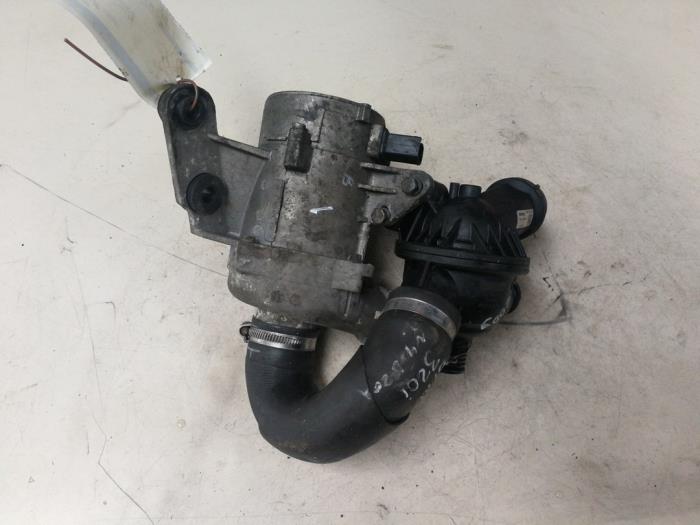 Usagé Pompe à eau BMW 3 serie (E90) 316i 16V Prix € 82,28 Prix TTC proposé par Autosloperij de Turk