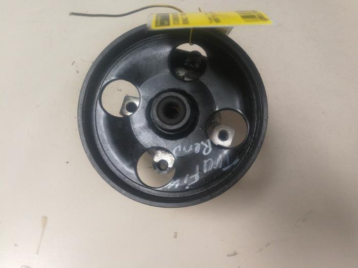 Usagé Pompe de direction Renault Trafic New (FL) 2.0 dCi 16V 90 Prix € 82,28 Prix TTC proposé par Autosloperij de Turk