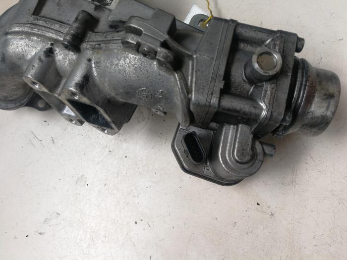 EGR valve Opel Astra J 1.7 CDTi 16V 110 - 8981052101 A17DTJ