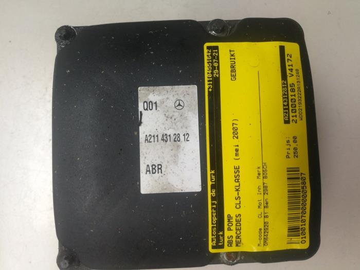 Usagé Bloc ABS Mercedes CLS (C219) 350 CDI 24V Prix € 87,12 Prix TTC proposé par Autosloperij de Turk