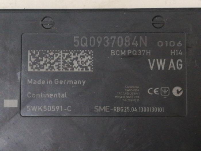 Cerradura de contacto y ordenador de un Seat Leon SC (5FC) 1.2 TSI 16V 2014