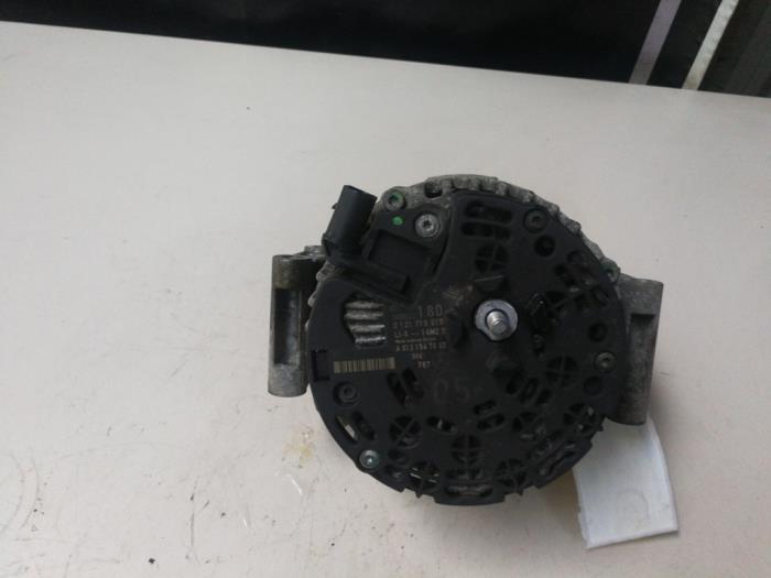 Dynamo d'un Mercedes-Benz CLS (C219) 320 CDI 24V 2007