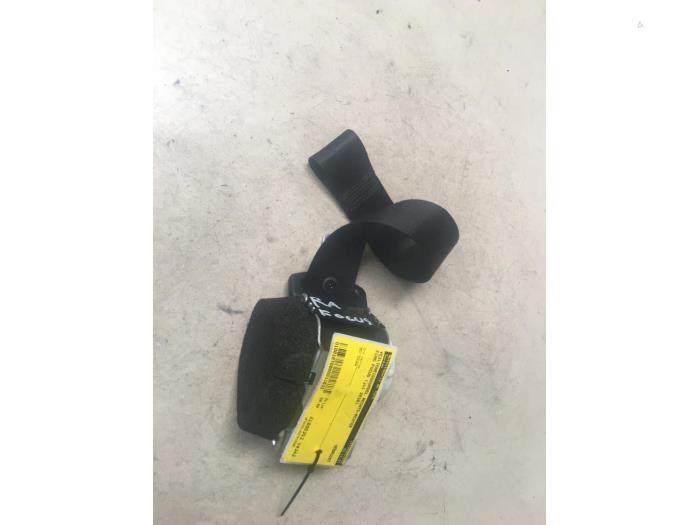 Rear seatbelt, right from a Ford Focus 2 C+C 2.0 16V 2010