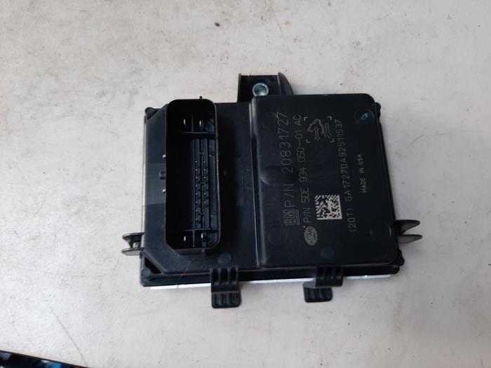 Astra Module Ignition lock + computer Opel Astra J 1.4 Turbo 16V - 20831727 A14NET