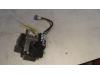 Tailgate lock mechanism from a Toyota Corolla Verso (R10/11), 2004 / 2009 1.4 D-4D 16V, MPV, Diesel, 1.364cc, 66kW (90pk), FWD, 1NDTV, 2004-03 / 2009-03 2008