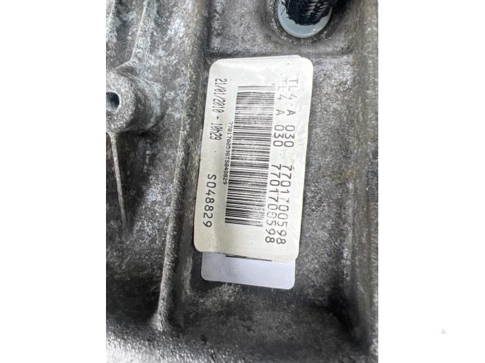 Gearbox from a Renault Megane III Coupe (DZ) 1.6 16V 2010