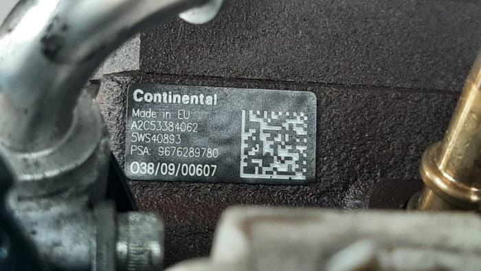 Pompa oleju napedowego z Ford Transit Connect (PJ2) 1.6 TDCi 16V 115 2014