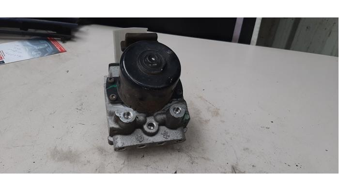 Used ABS pump Chevrolet Kalos (SF48) 1.4 Price € 82,28 Inclusive VAT offered by Autosloperij de Turk
