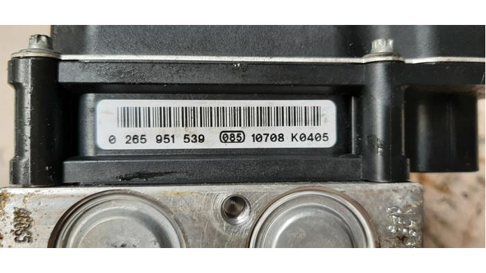 ABS Pumpe van een Audi A5 Sportback (8TA) 2.0 TFSI 16V 2011