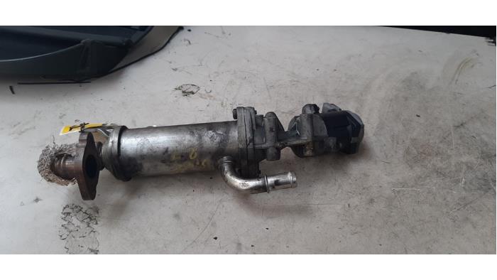 EGR valve from a Land Rover Discovery III (LAA/TAA) 2.7 TD V6 2008