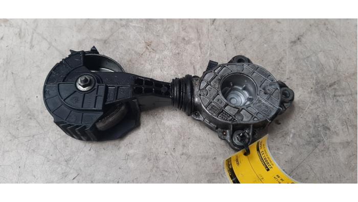 Usados Rodillo tensor correa múltiple Peugeot 308 (4A/C) 1.6 16V THP 150 Precio € 32,67 IVA incluido ofrecido por Autosloperij de Turk