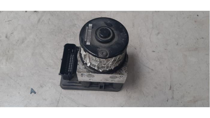 Begagnade ABS-pump Opel Astra J (PC6/PD6/PE6/PF6) 1.3 CDTI 16V EcoFlex Pris € 108,90 Inklusive moms erbjuds av Autosloperij de Turk