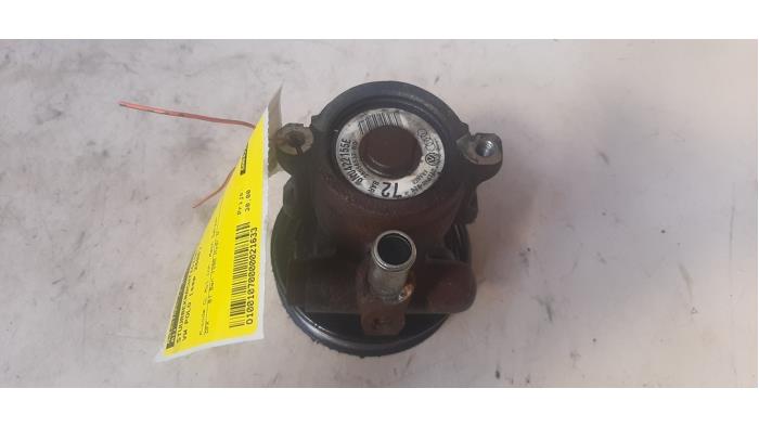 Usagé Pompe de direction Volkswagen Polo III (6N2) 1.4 16V 100 Prix € 76,23 Prix TTC proposé par Autosloperij de Turk