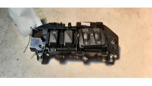 Used Light switch Renault Clio IV (5R) 0.9 Energy TCE 90 12V Price € 15,00 Margin scheme offered by Autosloperij de Turk