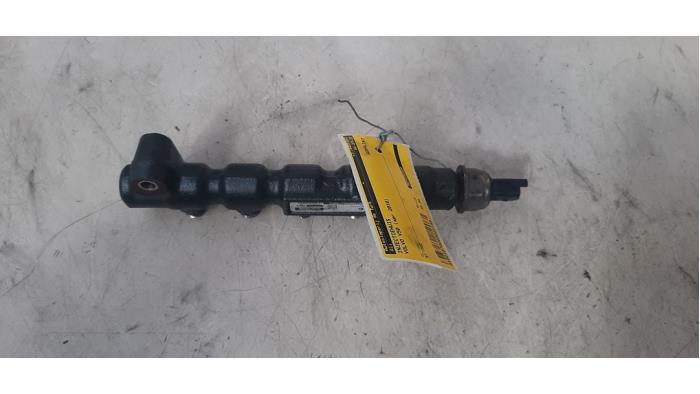 Injector housing from a Volvo V50 (MW) 1.6 D 16V 2010