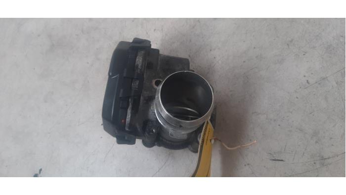 Throttle body from a Peugeot 208 I (CA/CC/CK/CL) 1.4 HDi 2016