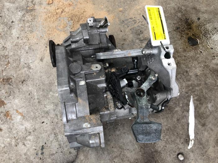 Gearbox Volkswagen Golf VI 1.6 TDI 16V - LHW10100 CAYC LHW