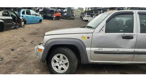 Used Front wing, left Jeep Cherokee/Liberty (KJ) 2.5 CRD 16V Price € 100,00 Margin scheme offered by Autosloperij de Turk