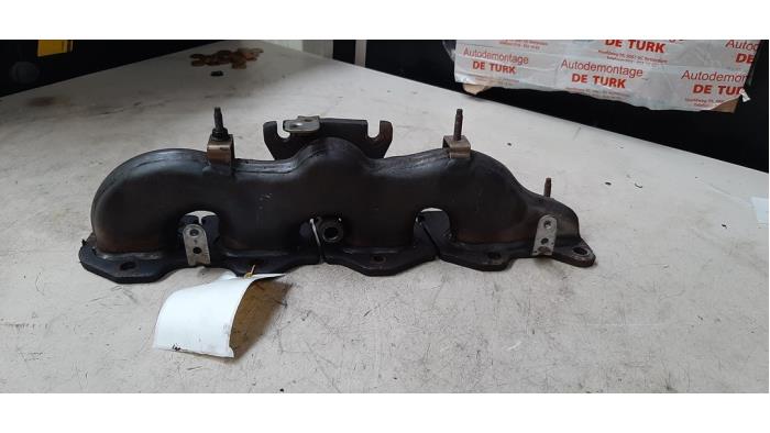 Exhaust manifold from a Citroën DS4 (NX) 2.0 HDiF 16V 136 2013
