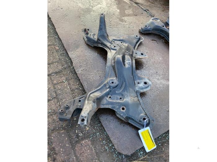 Subframe from a Ford Focus 3 1.6 EcoBoost 16V 2013