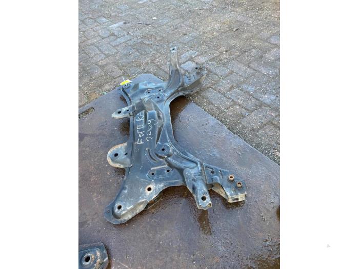Subframe from a Ford Focus 3 1.6 EcoBoost 16V 2013