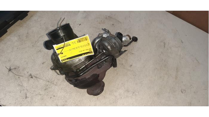 Używane Turbo Ford Focus 3 1.6 TDCi ECOnetic Cena € 36,30 Z VAT oferowane przez Autosloperij de Turk