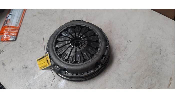 Used Flywheel Ford Focus 3 1.6 TDCi ECOnetic Price € 163,35 Inclusive VAT offered by Autosloperij de Turk