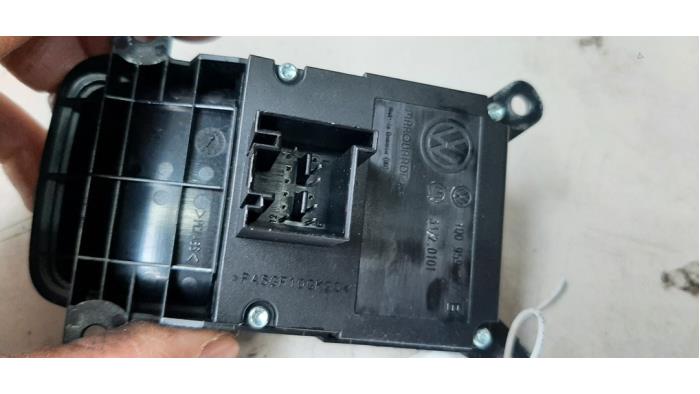 Convertible roof controller from a Volkswagen Eos (1F7/F8) 1.4 TSI 16V BlueMotion 2008