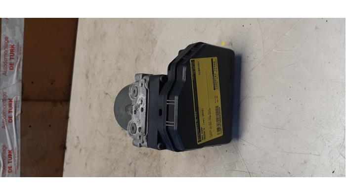 Usagé Bloc ABS Mazda 6 (GH12/GHA2) 1.8i 16V Prix € 87,12 Prix TTC proposé par Autosloperij de Turk