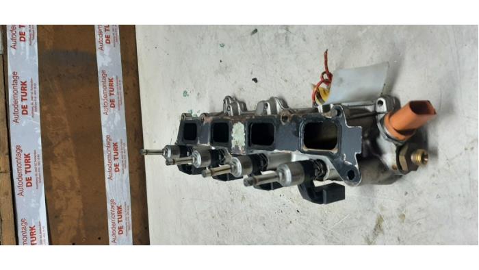 Usagé Boîtier d'injection Volkswagen Eos (1F7/F8) 1.4 TSI 16V BlueMotion Prix € 108,90 Prix TTC proposé par Autosloperij de Turk