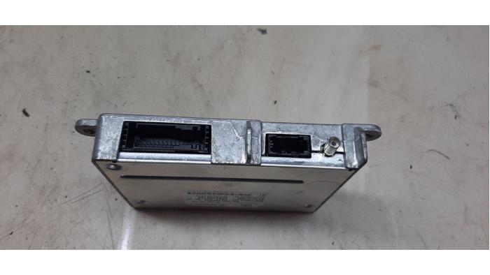 Używane Modul Bluetooth Mercedes CLK (R209) 3.5 350 V6 18V Cena € 54,45 Z VAT oferowane przez Autosloperij de Turk