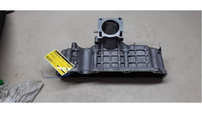 Gebrauchte Ansaugbrugge Toyota Corolla Verso (R10/11) 2.2 D-4D 16V Preis € 54,45 Mit Mehrwertsteuer angeboten von Autosloperij de Turk